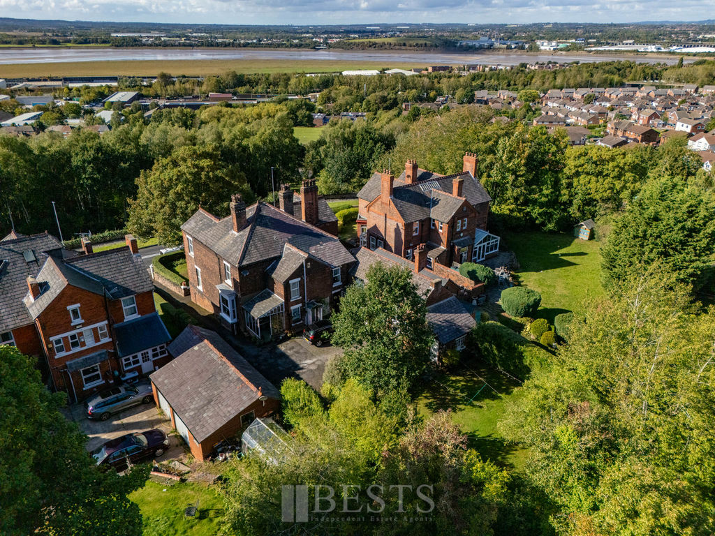 11 Weston Road